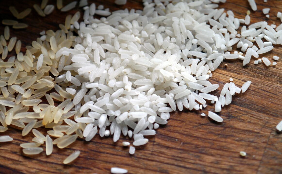 ωμό ρύζι κατά των σκουληκιών